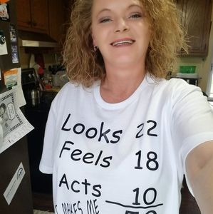 Meet your Posher, Julie